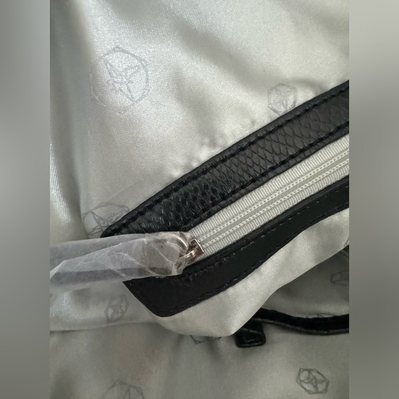 NEW RARE Forever Your Girl Women’s Shoulder Bag Crossbody Leather Paula Abdul - Picture 12 of 13